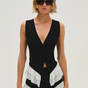 Noemie Short — Black