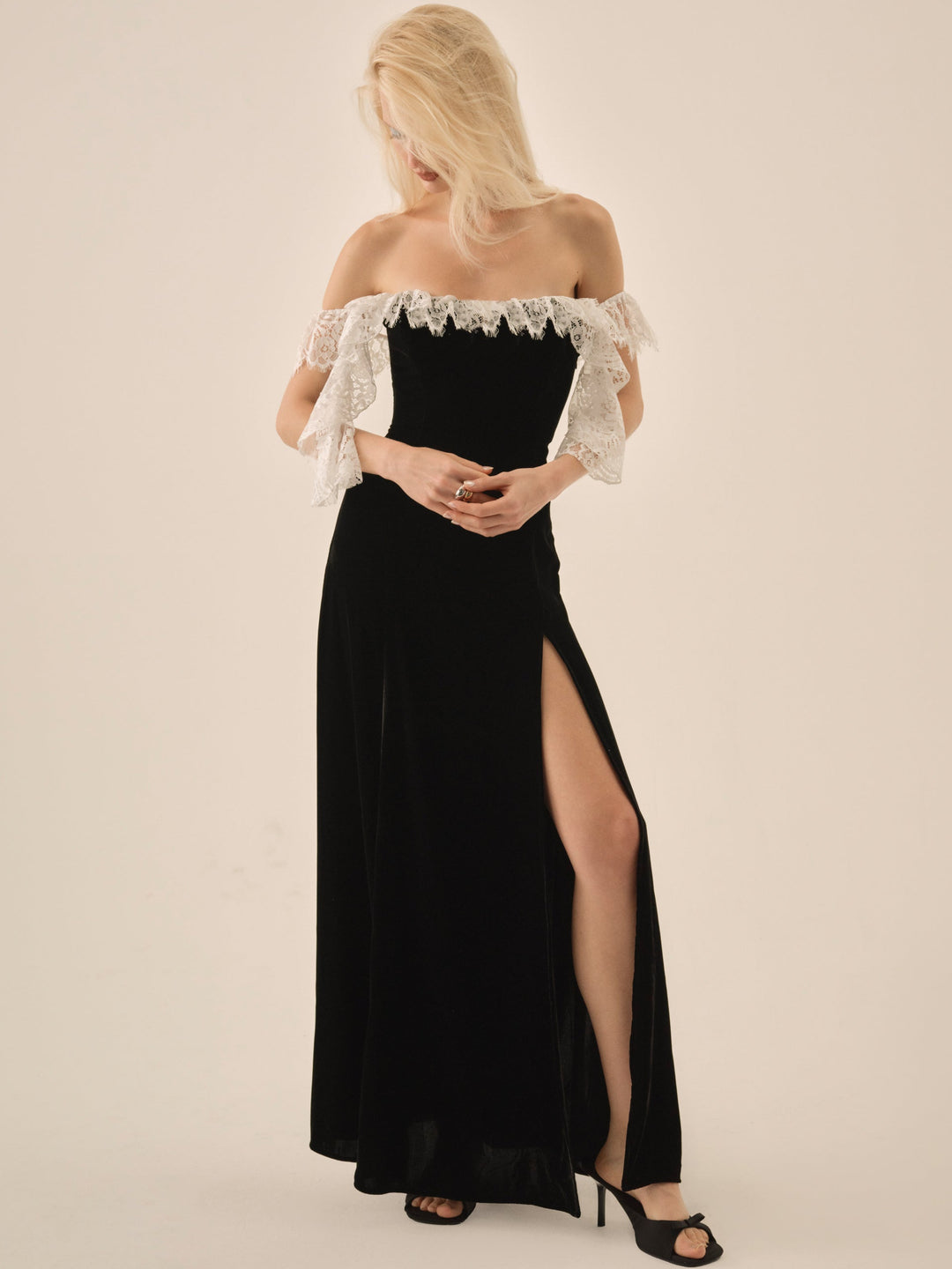 La Vie En Bow Velvet Maxi Dress — Black
