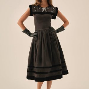 Train Station Poplin Midi Dress — Black