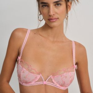 Dainty Daphne Underwire Bra — Pink